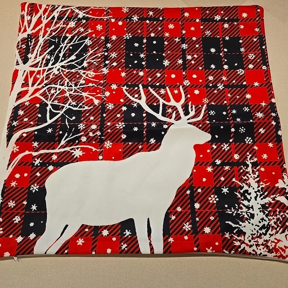 Christmas Holliday Decorations Pillow Covers 18''x18'' -‎ Set of 2